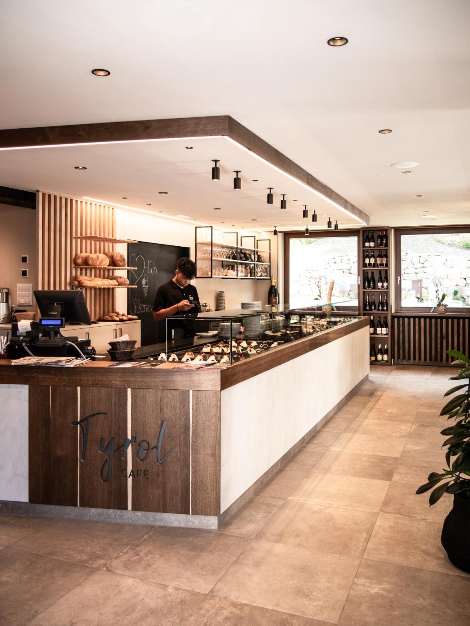 Tyrol Living & Cafe Nova Levante Exterior foto